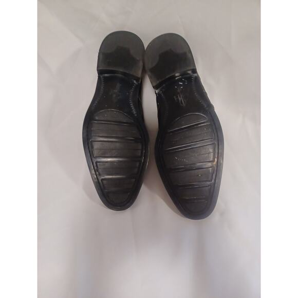 Cole Haan Grained Black Leather Wingtip Oxfords | Size 8.5 - Picture 7 of 11